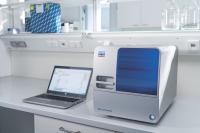 9003110 Система электрофореза QIAxcel Connect